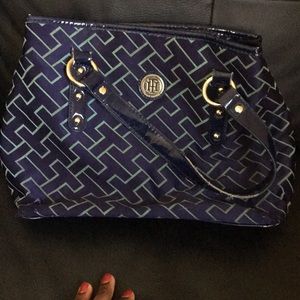 Tommy hillfiger purse in good condition